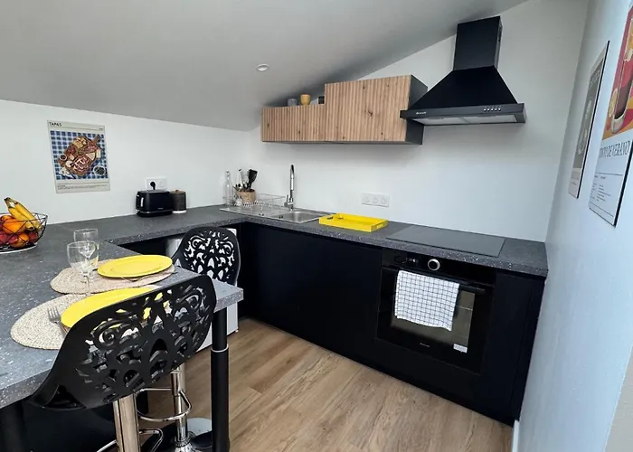 De Charme Avec Acces Piscine Lejlighed